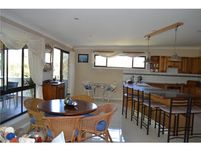 16 Mills Street, Warners Bay NSW 2282