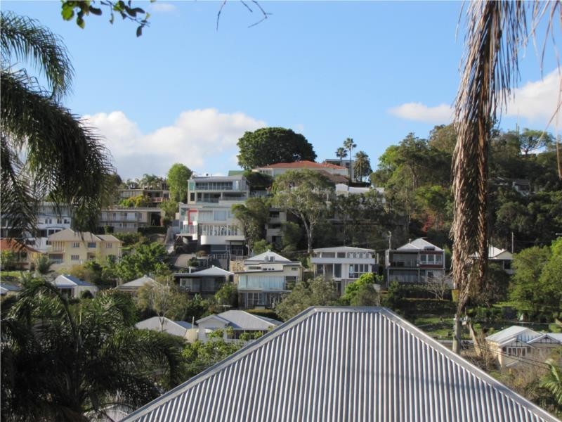 33 Joynt Street, Hamilton QLD 4007