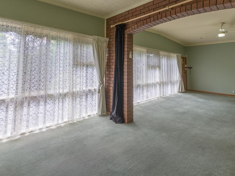 33 O’Grady Drive, Para Hills SA 5096