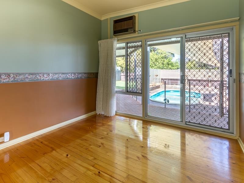 33 O’Grady Drive, Para Hills SA 5096