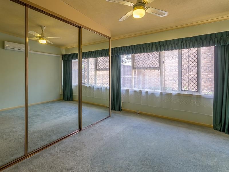 33 O’Grady Drive, Para Hills SA 5096