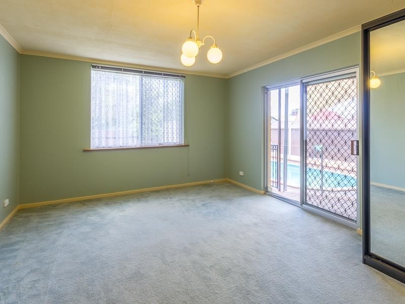 33 O’Grady Drive, Para Hills SA 5096