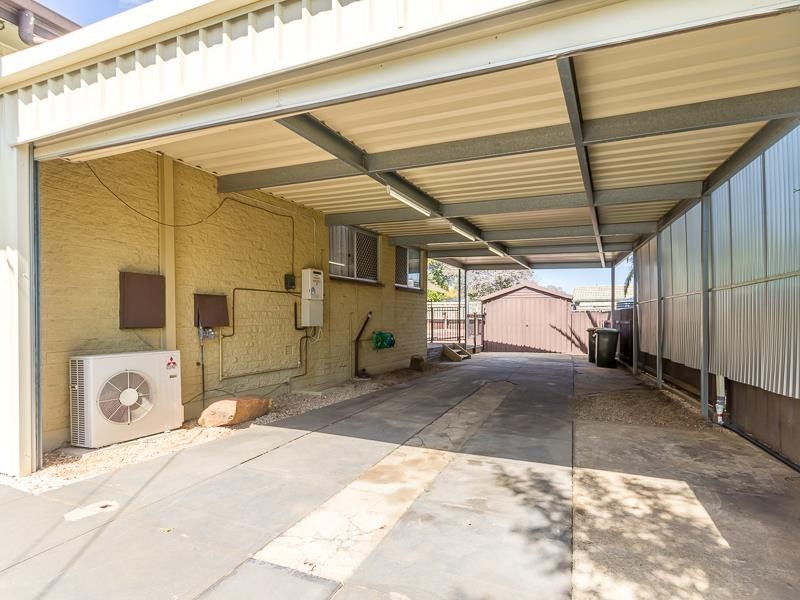 33 O’Grady Drive, Para Hills SA 5096