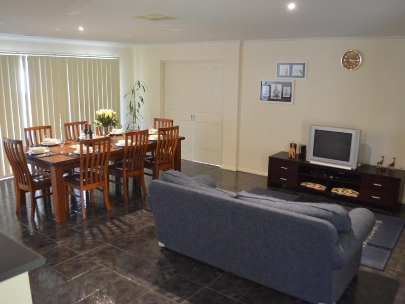 41 Balbethan Drive, Sunbury VIC 3429
