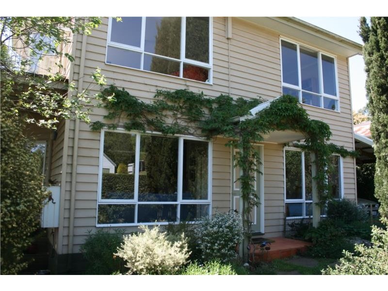 1A MacAdam Street West, Daylesford VIC 3460