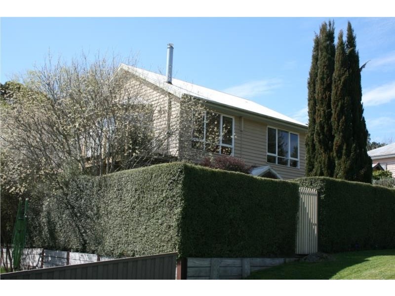 1A MacAdam Street West, Daylesford VIC 3460