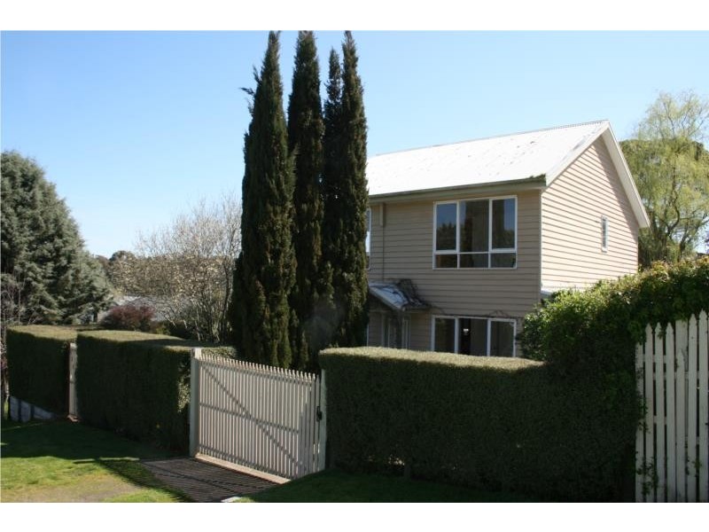1A MacAdam Street West, Daylesford VIC 3460