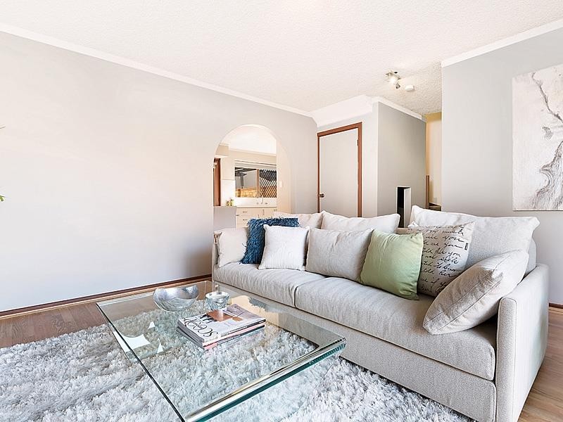 2/90 Robert Street, Como WA 6152