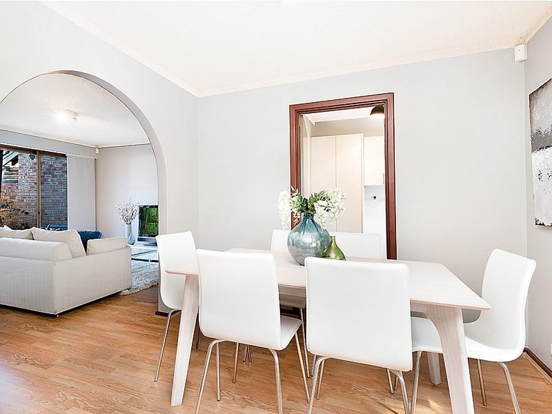 2/90 Robert Street, Como WA 6152