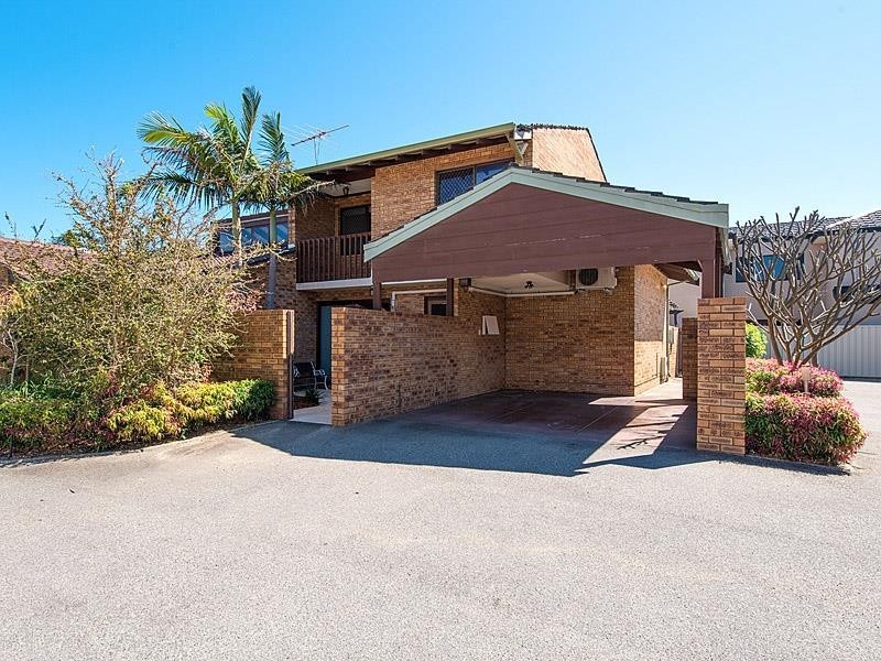 2/90 Robert Street, Como WA 6152