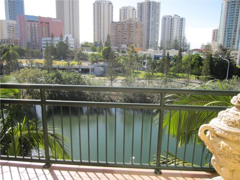 1 Paradise Island, Surfers Paradise QLD 4217