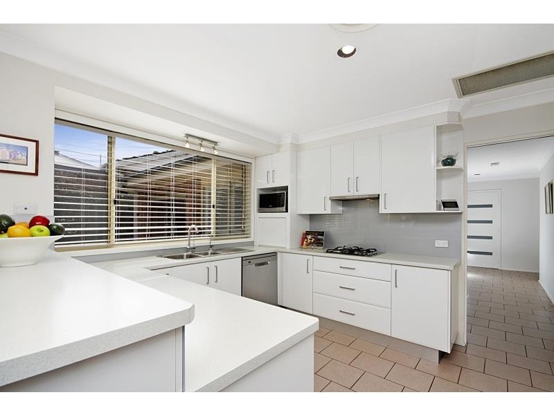 26 Poplars Avenue, Bateau Bay NSW 2261