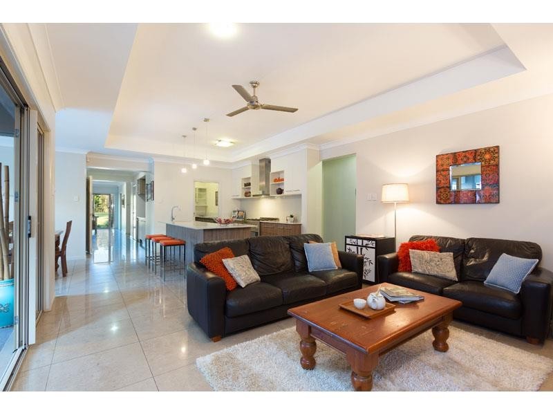 30 John Markwell Parade, Daisy Hill QLD 4127