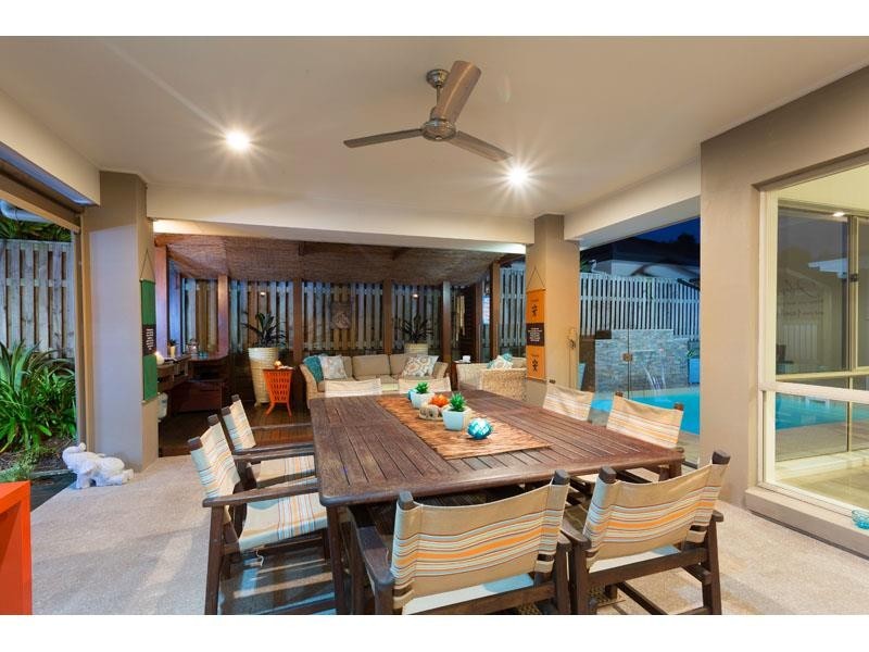 30 John Markwell Parade, Daisy Hill QLD 4127
