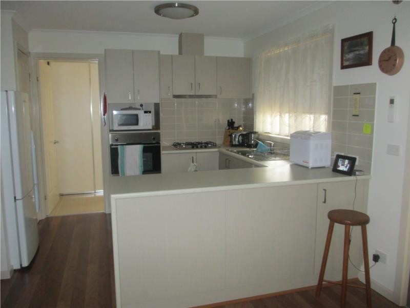 42/639 Kemp Street, Lavington NSW 2641