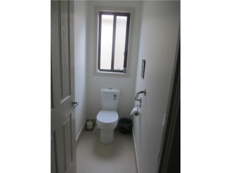 42/639 Kemp Street, Lavington NSW 2641