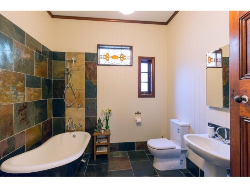 25 Mannion Street, Red Hill QLD 4059