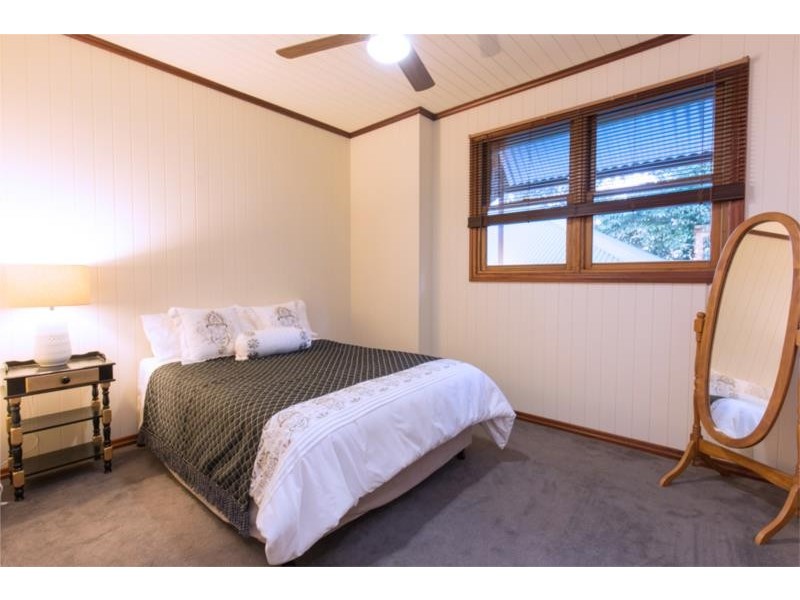 25 Mannion Street, Red Hill QLD 4059