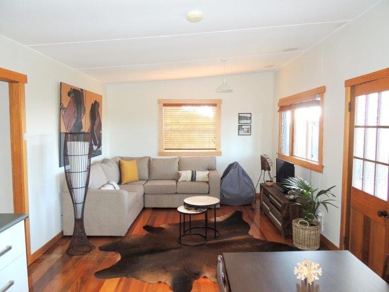 6 Dune Street, Scamander TAS 7215