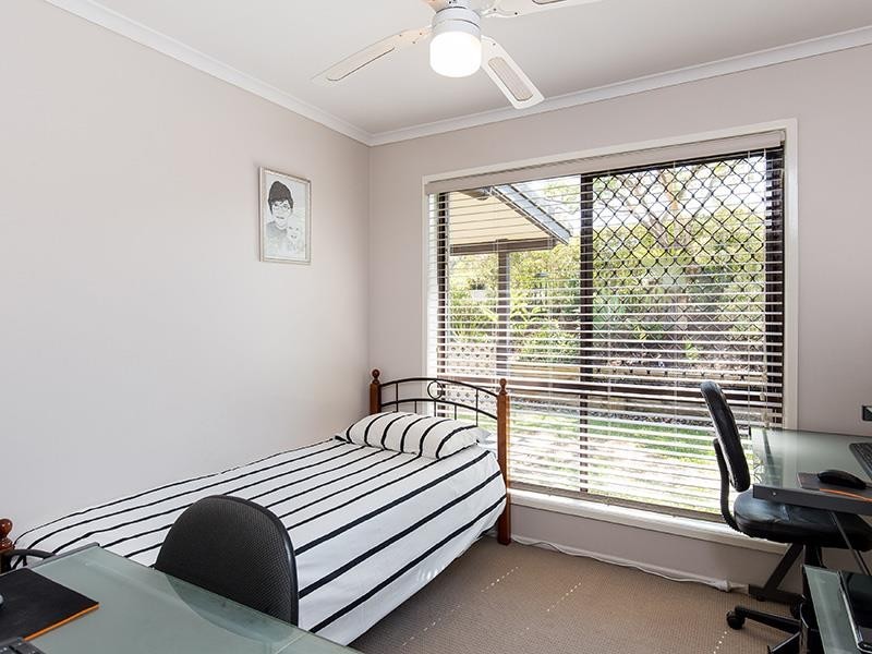 58 Harburg Drive, Beenleigh QLD 4207