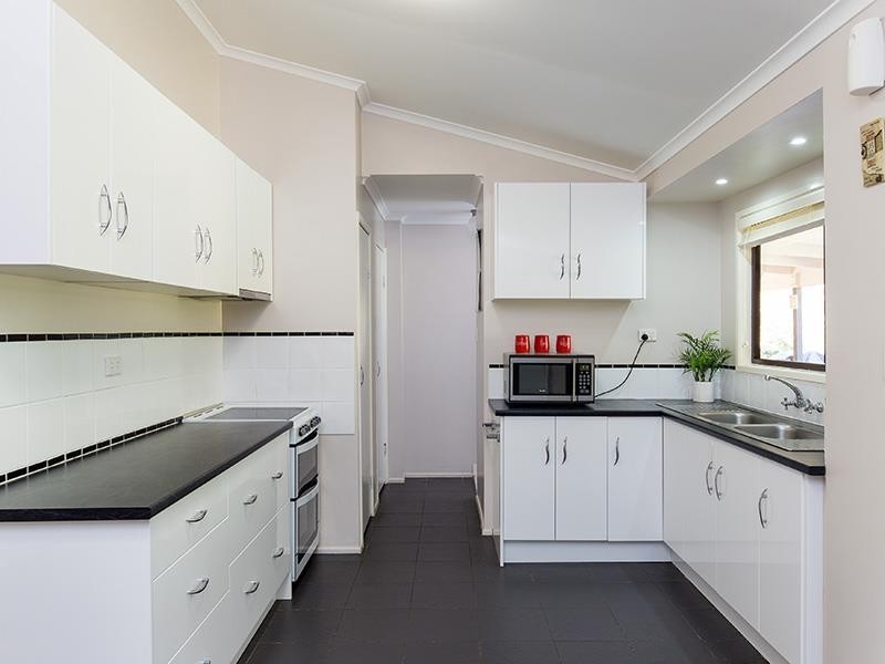 58 Harburg Drive, Beenleigh QLD 4207