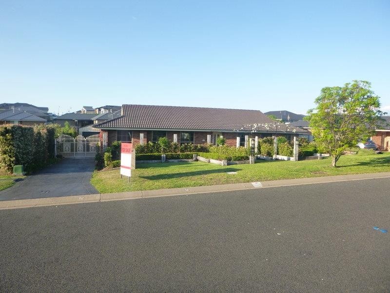 18 WENTWORTH DRIVE, Kelso NSW 2795