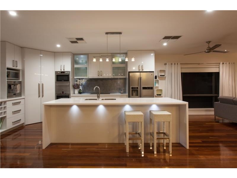 11 Springmeadow Close, Brinsmead QLD 4870