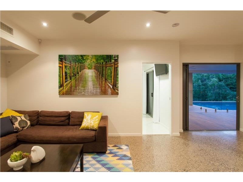 11 Springmeadow Close, Brinsmead QLD 4870