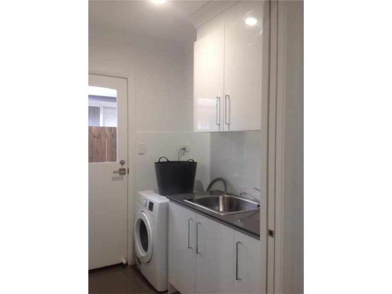 8 Stradbroke Street, Mountain Creek QLD 4557