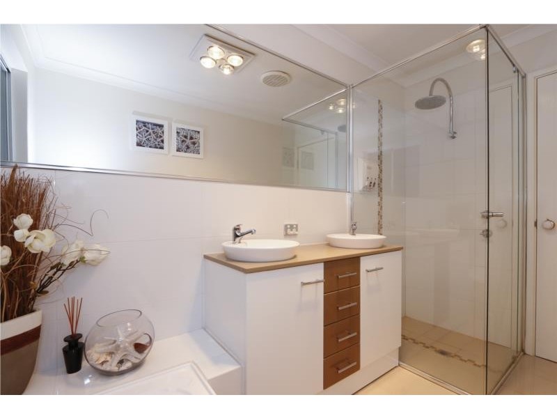11 La Grange Loop, Currambine WA 6028