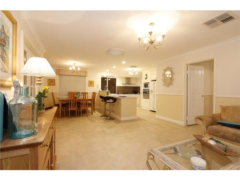 11 La Grange Loop, Currambine WA 6028