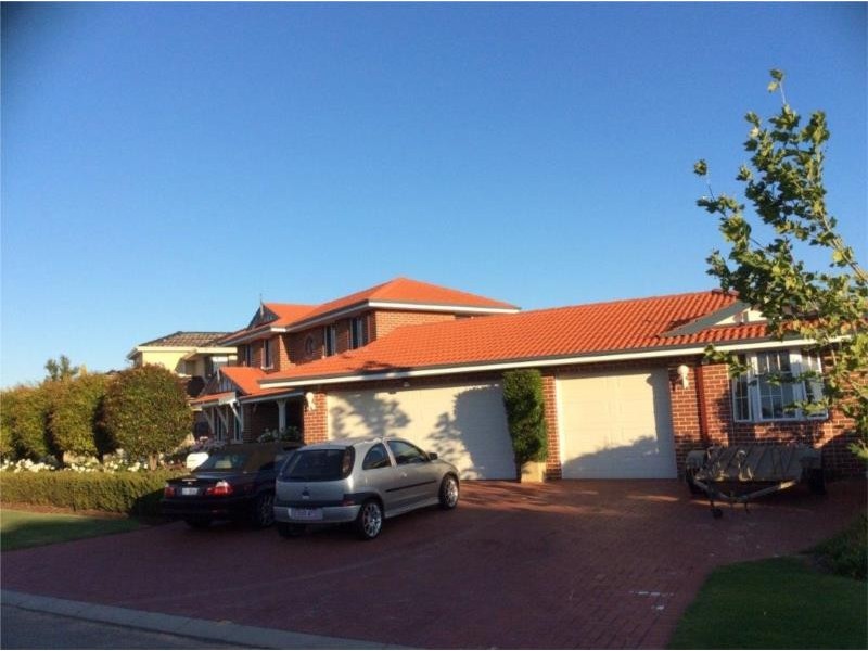 11 La Grange Loop, Currambine WA 6028