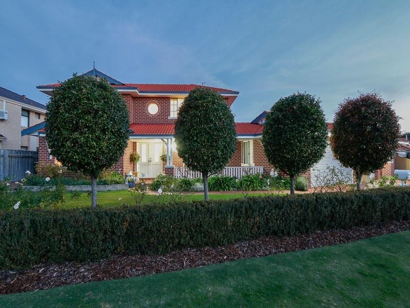 11 La Grange Loop, Currambine WA 6028