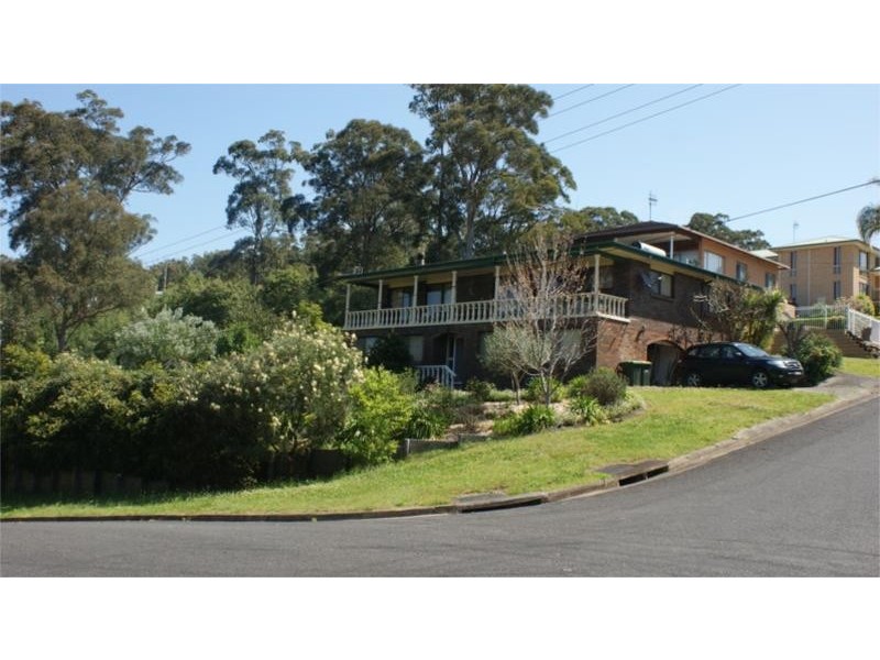 13 Currowan Street, Nelligen NSW 2536