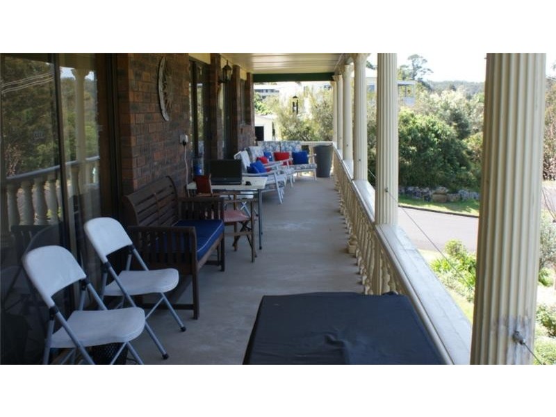 13 Currowan Street, Nelligen NSW 2536