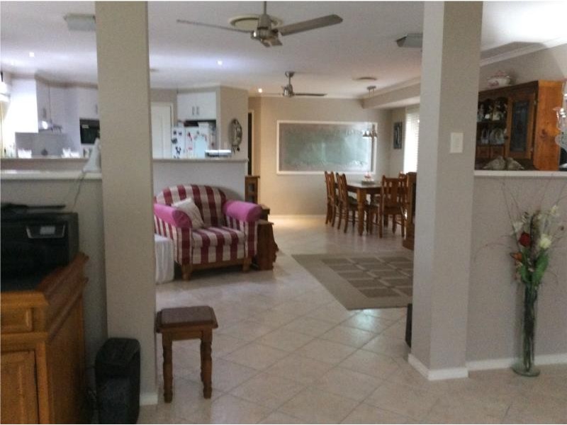 28 Martin Crescent, Junction Hill NSW 2460
