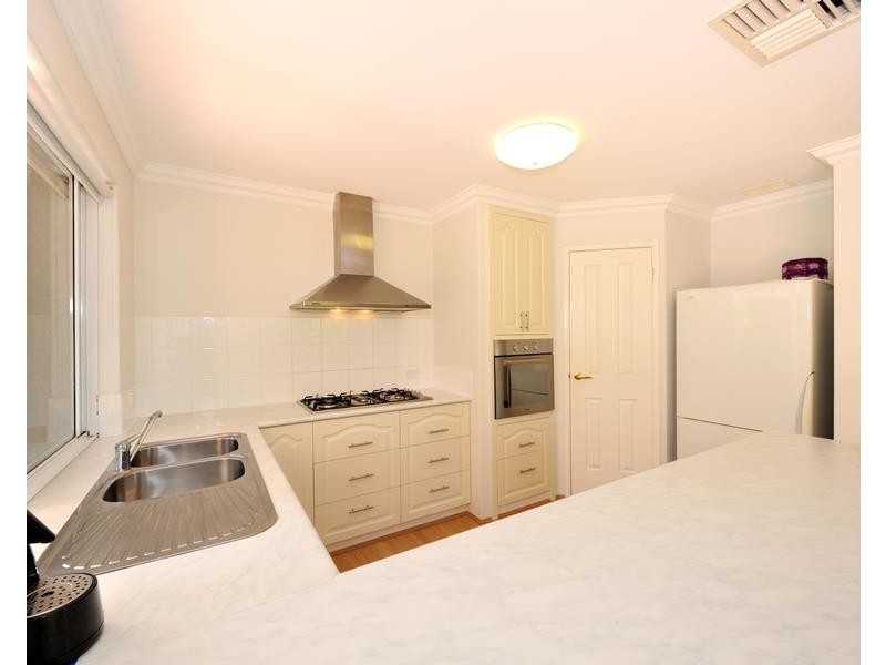 6A Brooking Road, Coodanup WA 6210