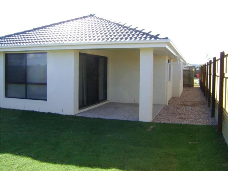 11 Sears Parade, North Lakes QLD 4509