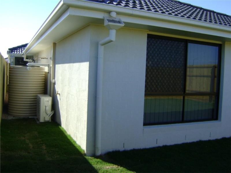 11 Sears Parade, North Lakes QLD 4509