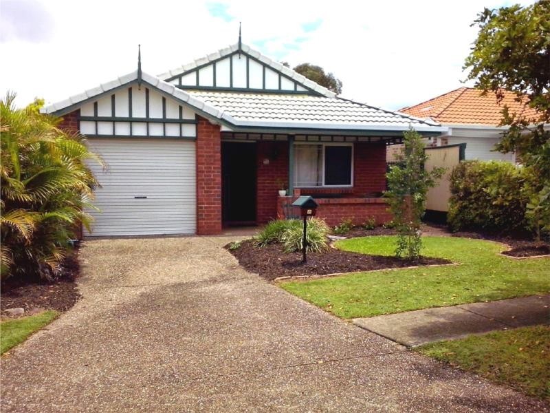 71 Lakeside Crescent, Forest Lake QLD 4078