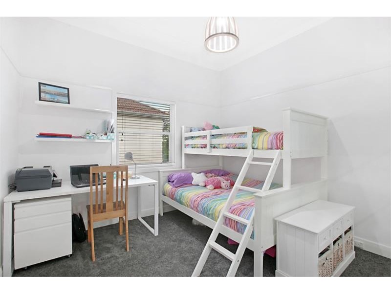 11 Grinsell Street, New Lambton NSW 2305