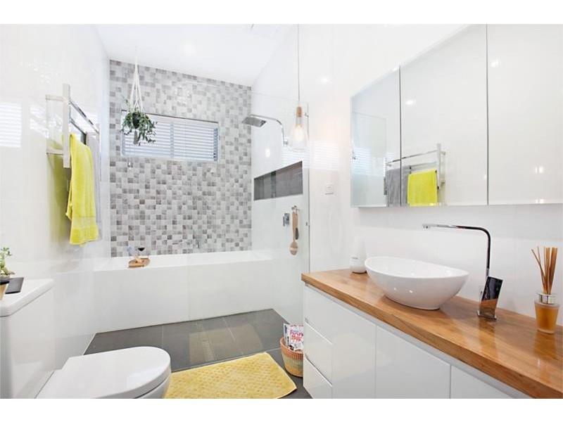 11 Grinsell Street, New Lambton NSW 2305