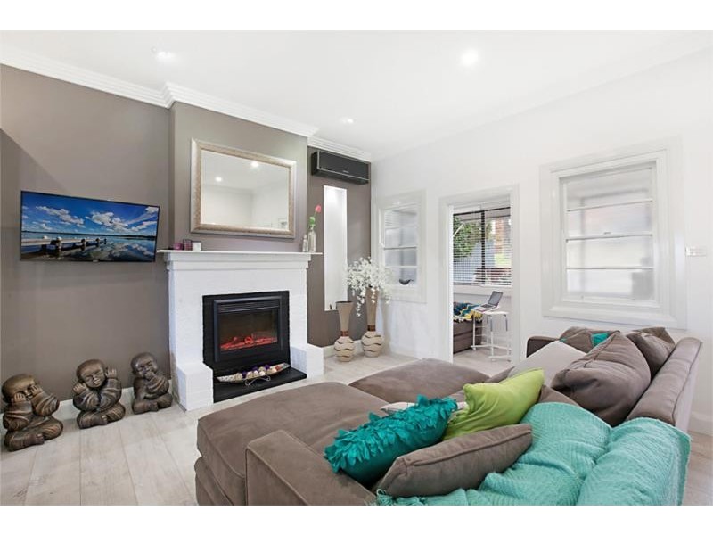 11 Grinsell Street, New Lambton NSW 2305