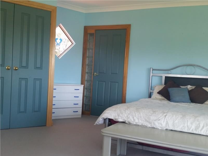 18 Laurina Drive, Darawank NSW 2428