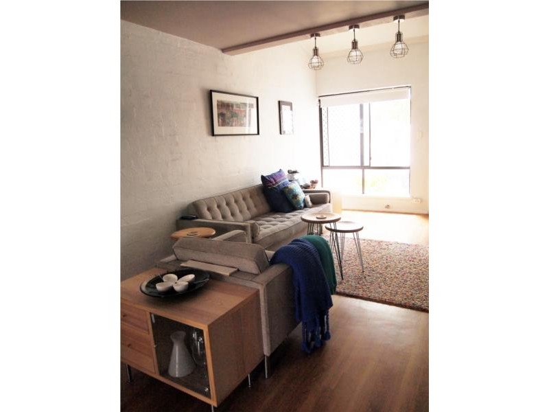 5 Aranda Place, Leederville WA 6007