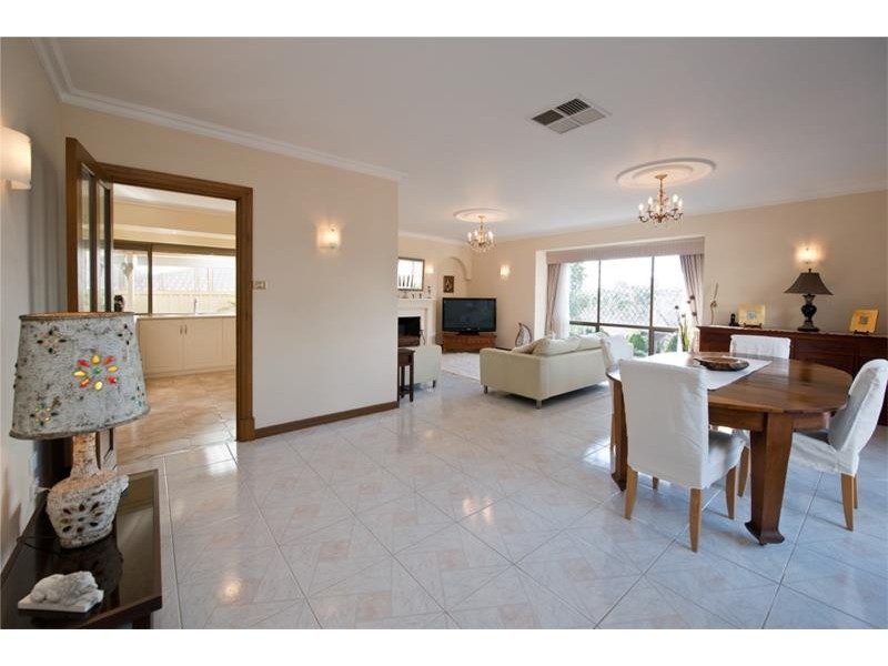 4 Hill Ridge Court, Wynn Vale SA 5127