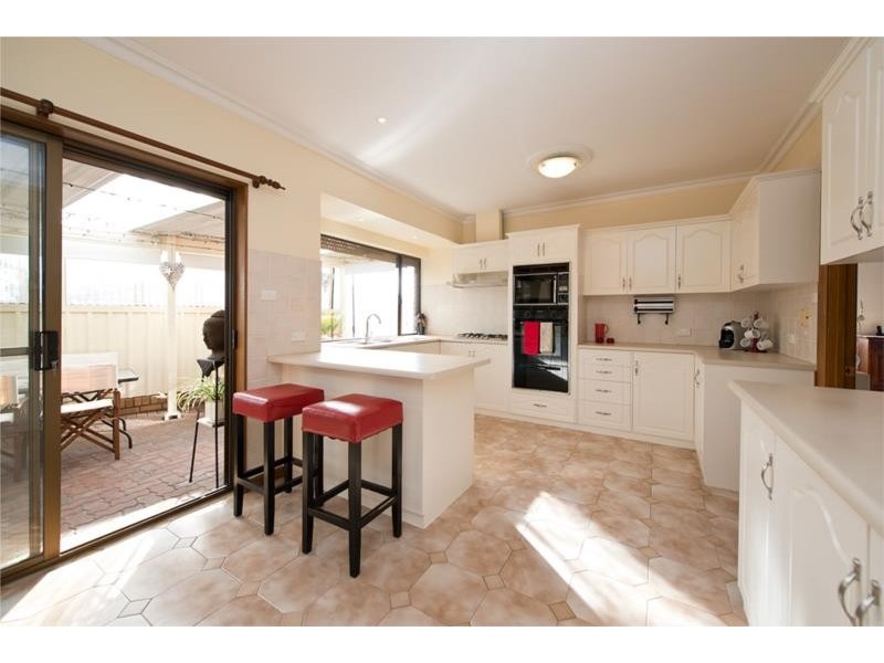 4 Hill Ridge Court, Wynn Vale SA 5127