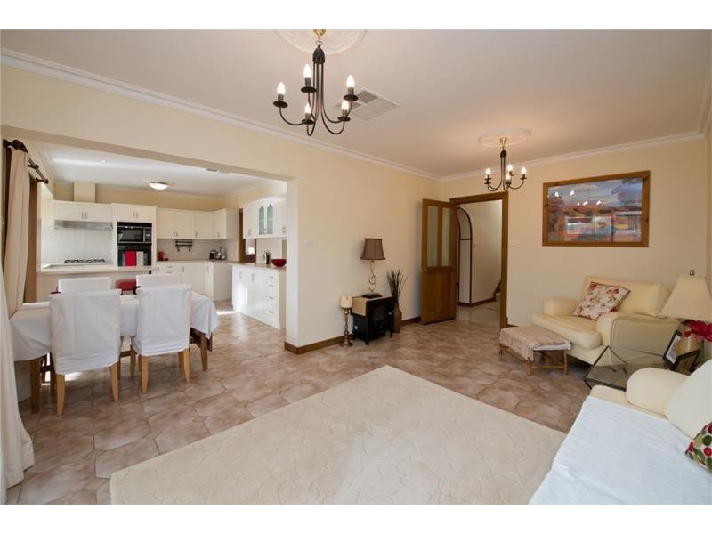 4 Hill Ridge Court, Wynn Vale SA 5127