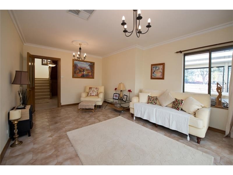 4 Hill Ridge Court, Wynn Vale SA 5127