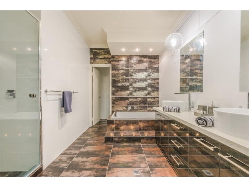 8 Bramham Street, Landsdale WA 6065